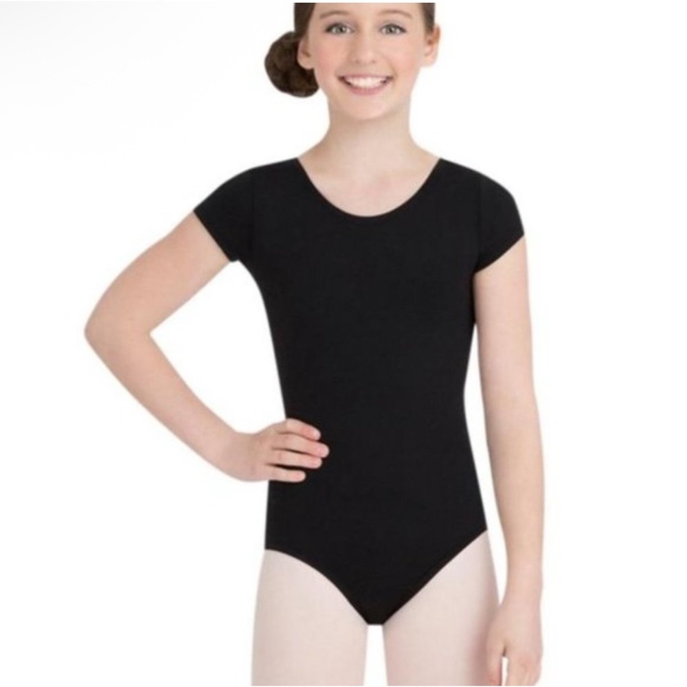 CAPEZIO NWT Girls Size M Black Short Sleeve Black Dance‎ Leotard